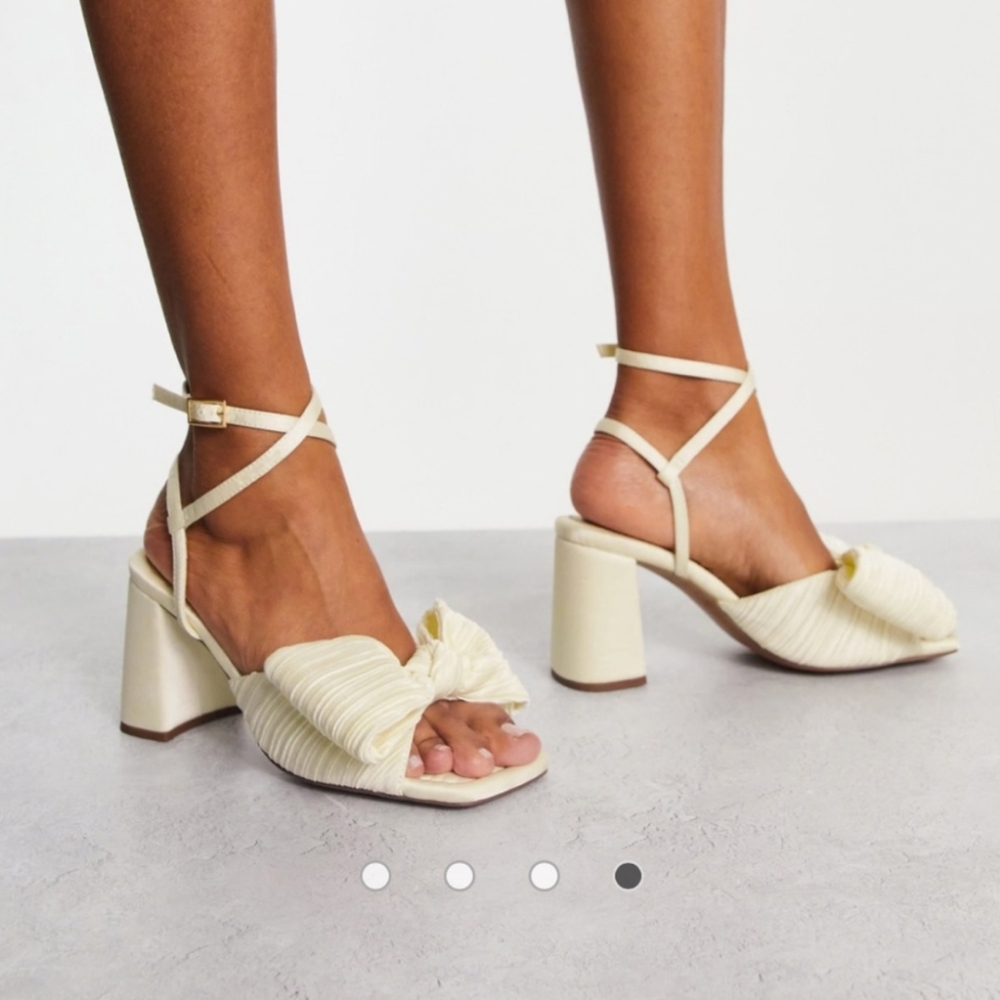 ASOS Cream Bow Block Heels - Picture 4 of 7